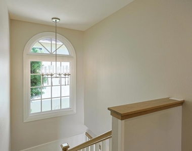 868 A Avenue - Photo Thumbnail 28