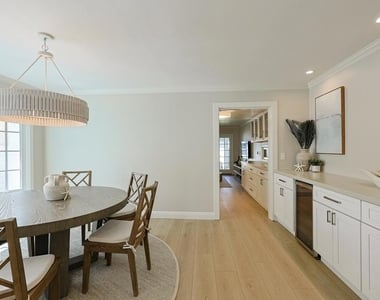 868 A Avenue - Photo Thumbnail 9