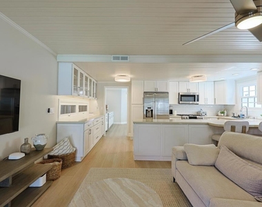 868 A Avenue - Photo Thumbnail 22