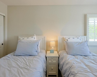 868 A Avenue - Photo Thumbnail 44