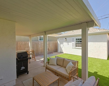 868 A Avenue - Photo Thumbnail 58