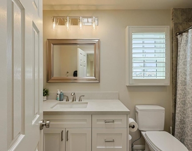 868 A Avenue - Photo Thumbnail 41