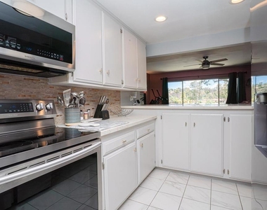 4095 Bonita Road - Photo Thumbnail 3