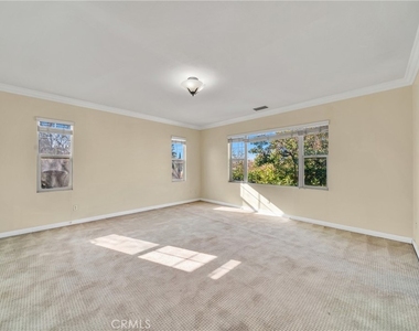 3056 S Edenglen Avenue - Photo Thumbnail 11