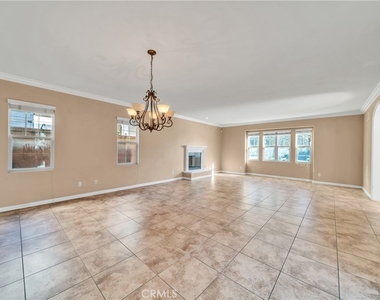 3056 S Edenglen Avenue - Photo Thumbnail 4