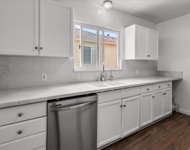 416 Dartmouth Road - Photo Thumbnail 5