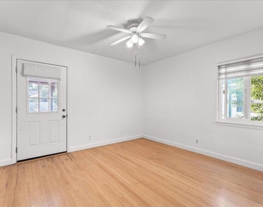 416 Dartmouth Road - Photo Thumbnail 12