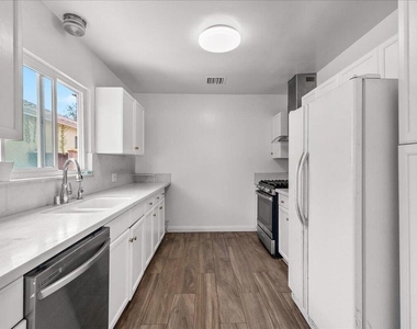 416 Dartmouth Road - Photo Thumbnail 4