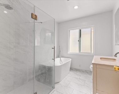 416 Dartmouth Road - Photo Thumbnail 16