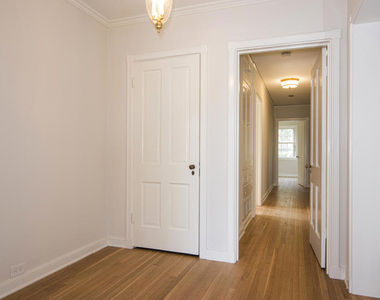 1087 S Los Robles Avenue - Photo Thumbnail 3