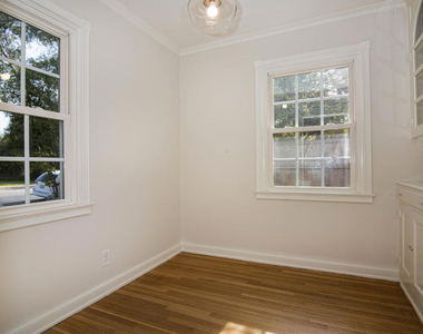 1087 S Los Robles Avenue - Photo Thumbnail 10