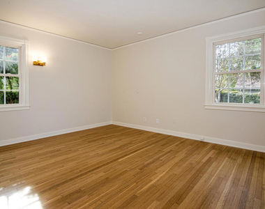 1087 S Los Robles Avenue - Photo Thumbnail 24
