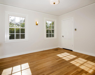 1087 S Los Robles Avenue - Photo Thumbnail 17