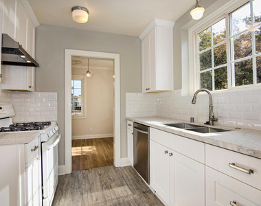 1087 S Los Robles Avenue - Photo Thumbnail 12