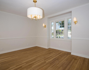 1087 S Los Robles Avenue - Photo Thumbnail 9