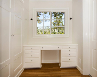 1087 S Los Robles Avenue - Photo Thumbnail 26