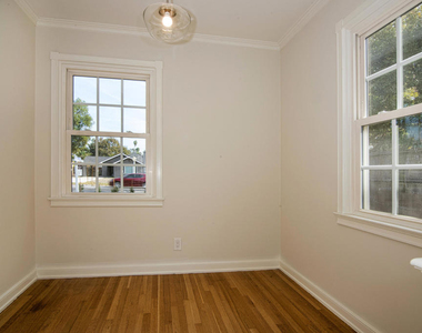 1087 S Los Robles Avenue - Photo Thumbnail 11