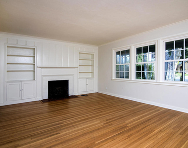 1087 S Los Robles Avenue - Photo Thumbnail 5