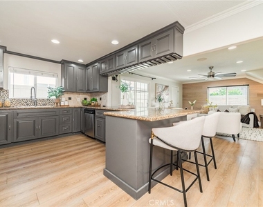 24462 Redlen - Photo Thumbnail 9