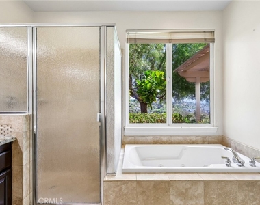 3676 Alta Vista - Photo Thumbnail 42