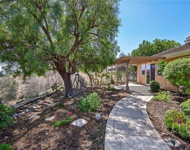 3676 Alta Vista - Photo Thumbnail 62