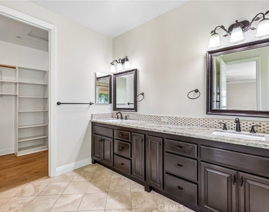 3676 Alta Vista - Photo Thumbnail 39