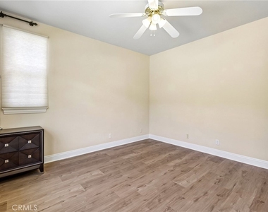 3676 Alta Vista - Photo Thumbnail 22