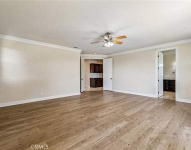 3676 Alta Vista - Photo Thumbnail 37