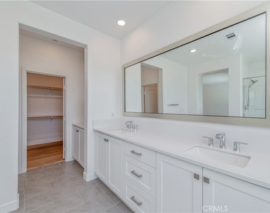 26208 Meadow - Photo Thumbnail 36