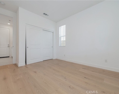 26208 Meadow - Photo Thumbnail 21
