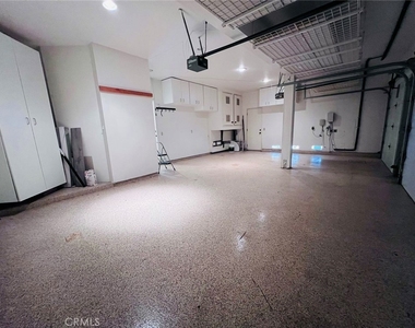 17 Halsey Avenue - Photo Thumbnail 13