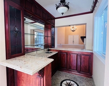 17 Halsey Avenue - Photo Thumbnail 27
