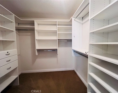 17 Halsey Avenue - Photo Thumbnail 18
