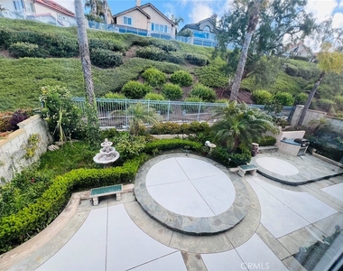 17 Halsey Avenue - Photo Thumbnail 30