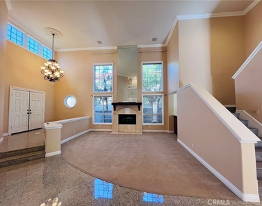 17 Halsey Avenue - Photo Thumbnail 3