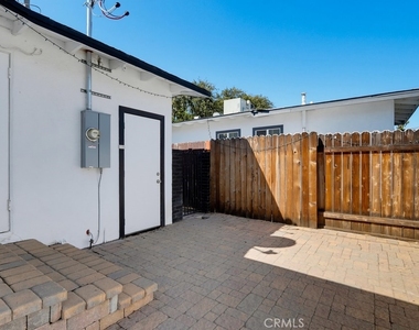 404 N Diana Place - Photo Thumbnail 26
