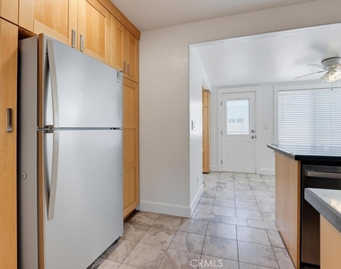 404 N Diana Place - Photo Thumbnail 6