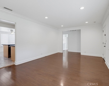 404 N Diana Place - Photo Thumbnail 5