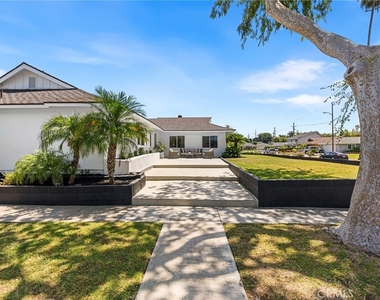 4922 Torida Way - Photo Thumbnail 46