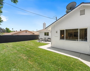 4922 Torida Way - Photo Thumbnail 15