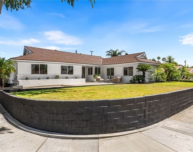 4922 Torida Way - Photo Thumbnail 39