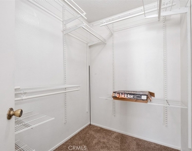 63 Huntington - Photo Thumbnail 19