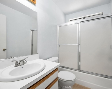 63 Huntington - Photo Thumbnail 22