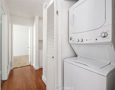 63 Huntington - Photo Thumbnail 23