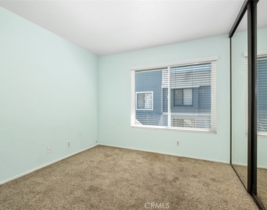 63 Huntington - Photo Thumbnail 21