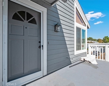 63 Huntington - Photo Thumbnail 1