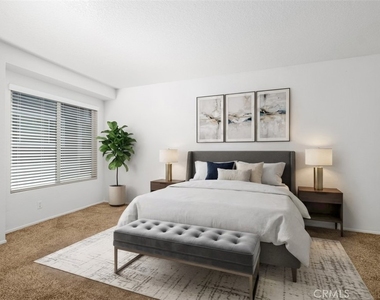 63 Huntington - Photo Thumbnail 15
