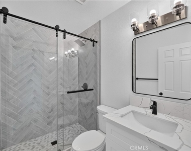 50 Georgetown - Photo Thumbnail 23