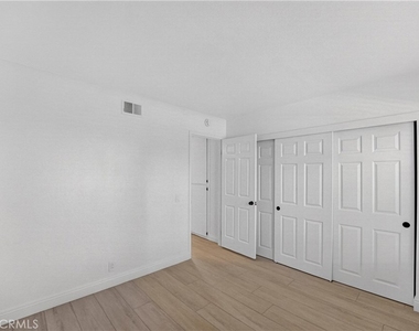 50 Georgetown - Photo Thumbnail 25