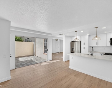 50 Georgetown - Photo Thumbnail 8